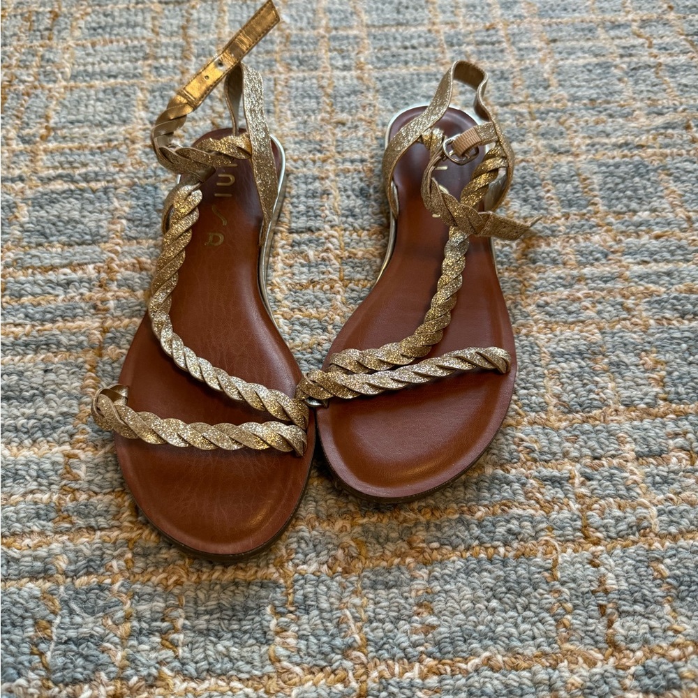 Unisa Viera sandal in gold